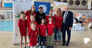 Szervátültetett gyerekek a Trappancs csapatából a 2025-ös Diákolimpián, és edzőjük: Gyurkó Alexandra